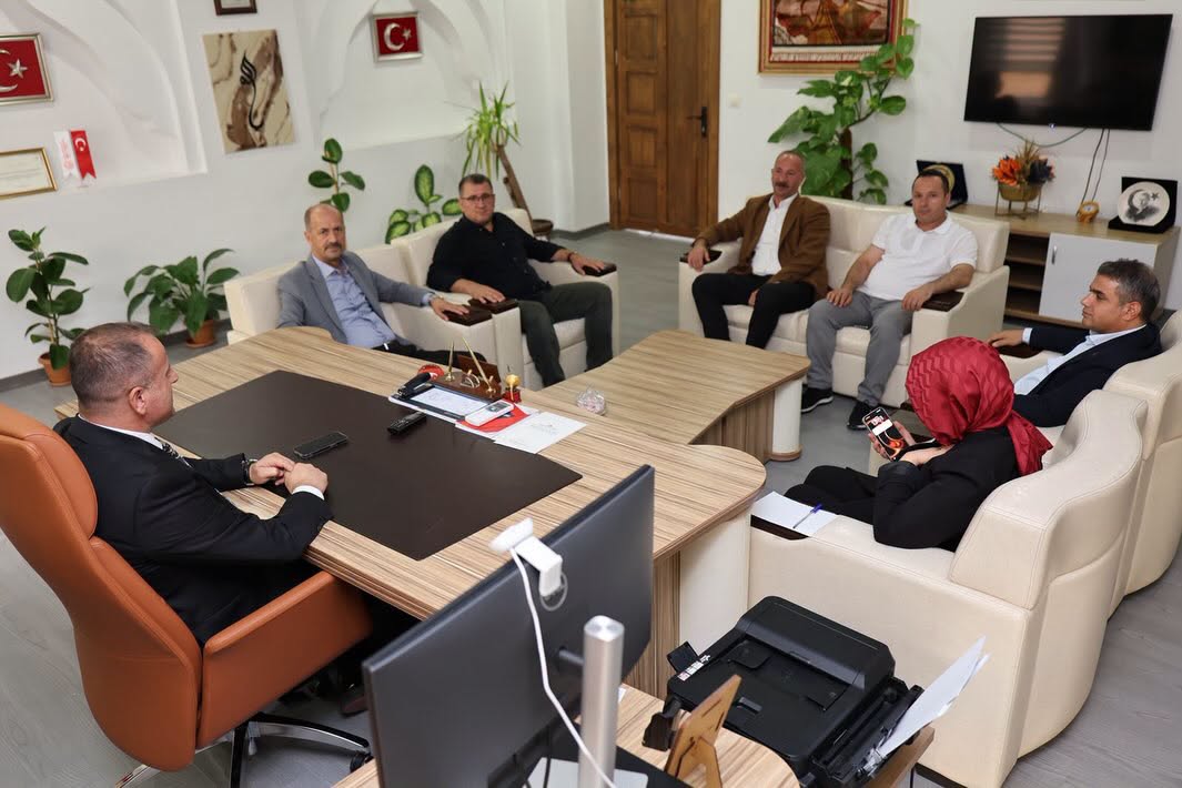 Türkiye Harp Malulü Gaziler Şehit Dul ve Yetimleri Derneği Şanlıurfa Şube Başkanlığı ve Siverek Temsilciliğinden İl Müdürümüze Ziyaret…