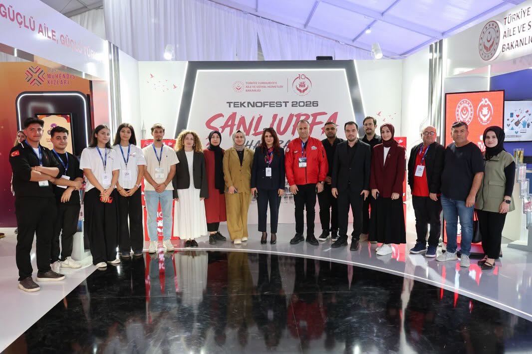Vali Yardımcımız Sayın Fatmagül DALMIŞ, TEKNOFEST’te Bakanlığımızın Standlarını Ziyaret Etti