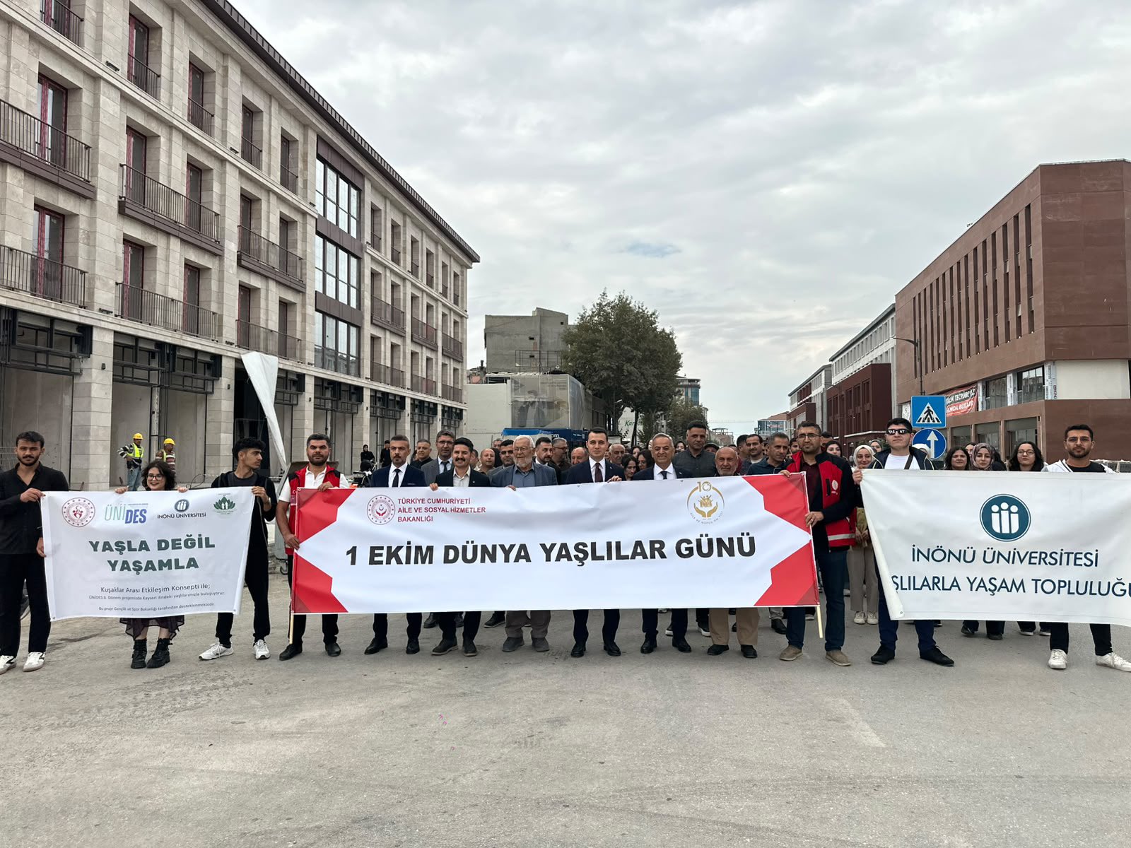 1 Ekim Dünya Yaşlılar Günü