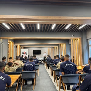  Aile Eğitim Programı (AEP) ve Evlilik Öncesi Eğitim Programı (EÖEP) seminerleri, İl Jandarma Komutanlığı bünyesinde eğitim birimimiz tarafından gerçekleştirildi. - fotoğraf 1