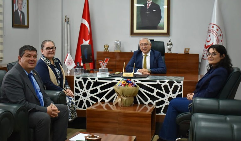 İyilik Var, Gönüllülük Var