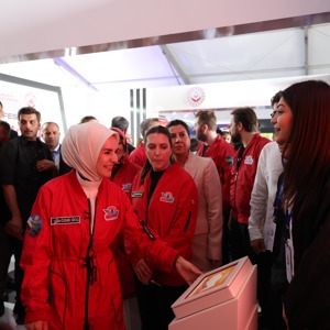 Aile ve Sosyal Hizmetler Bakanımız Göktaş, TEKNOFEST Güneydoğu'yu ziyaret etti - fotoğraf 3