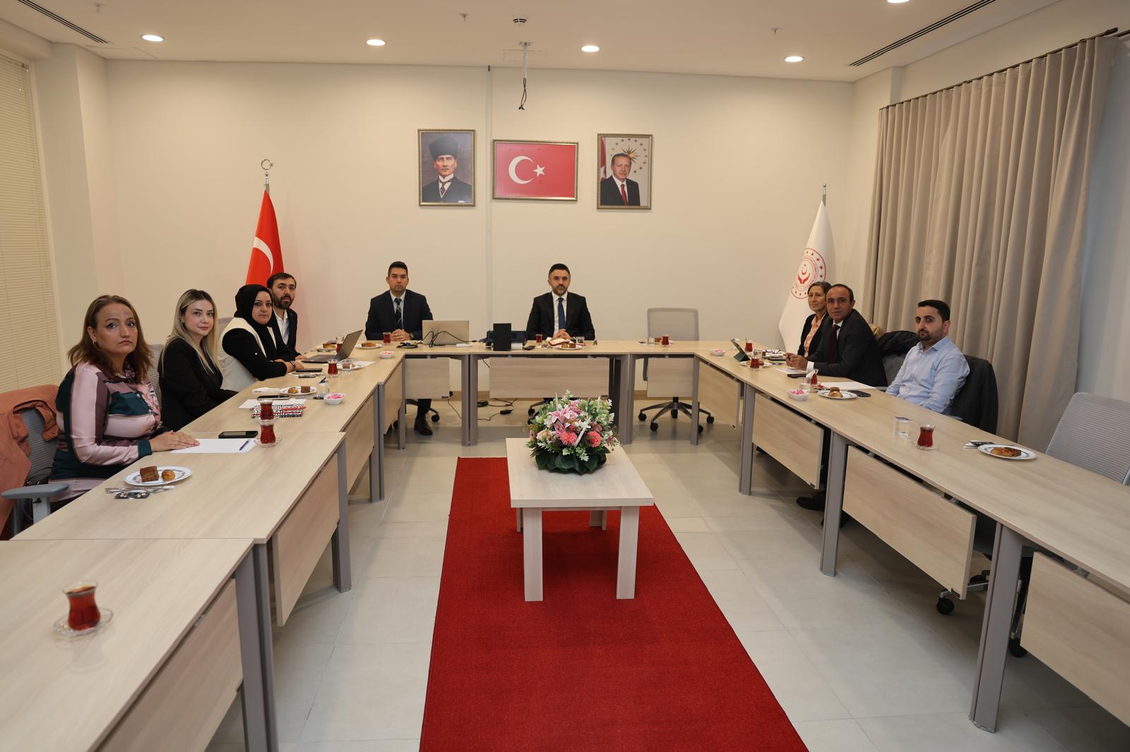 Hizmette Etkinlik İçin Bir Aradayız