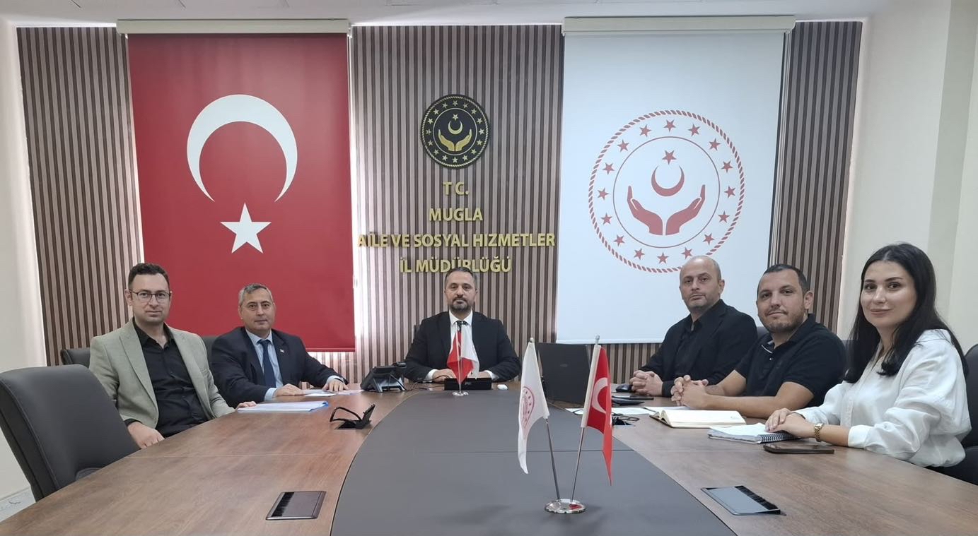 “İyilik Var” Milli Gönüllülük Platformu kapsamında, İl Müdürümüz Mahmut SELÇUK başkanlığında iş birliği toplantısı gerçekleştirildi.