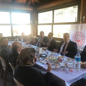 Alaplı'da İkamet Etmekte Olan Şehit Yakınları ve Gazilere Yönelik Kahvaltı Programı Düzenlendi - fotoğraf 4