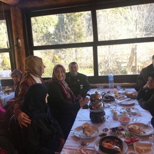 Alaplı'da İkamet Etmekte Olan Şehit Yakınları ve Gazilere Yönelik Kahvaltı Programı Düzenlendi - fotoğraf 9