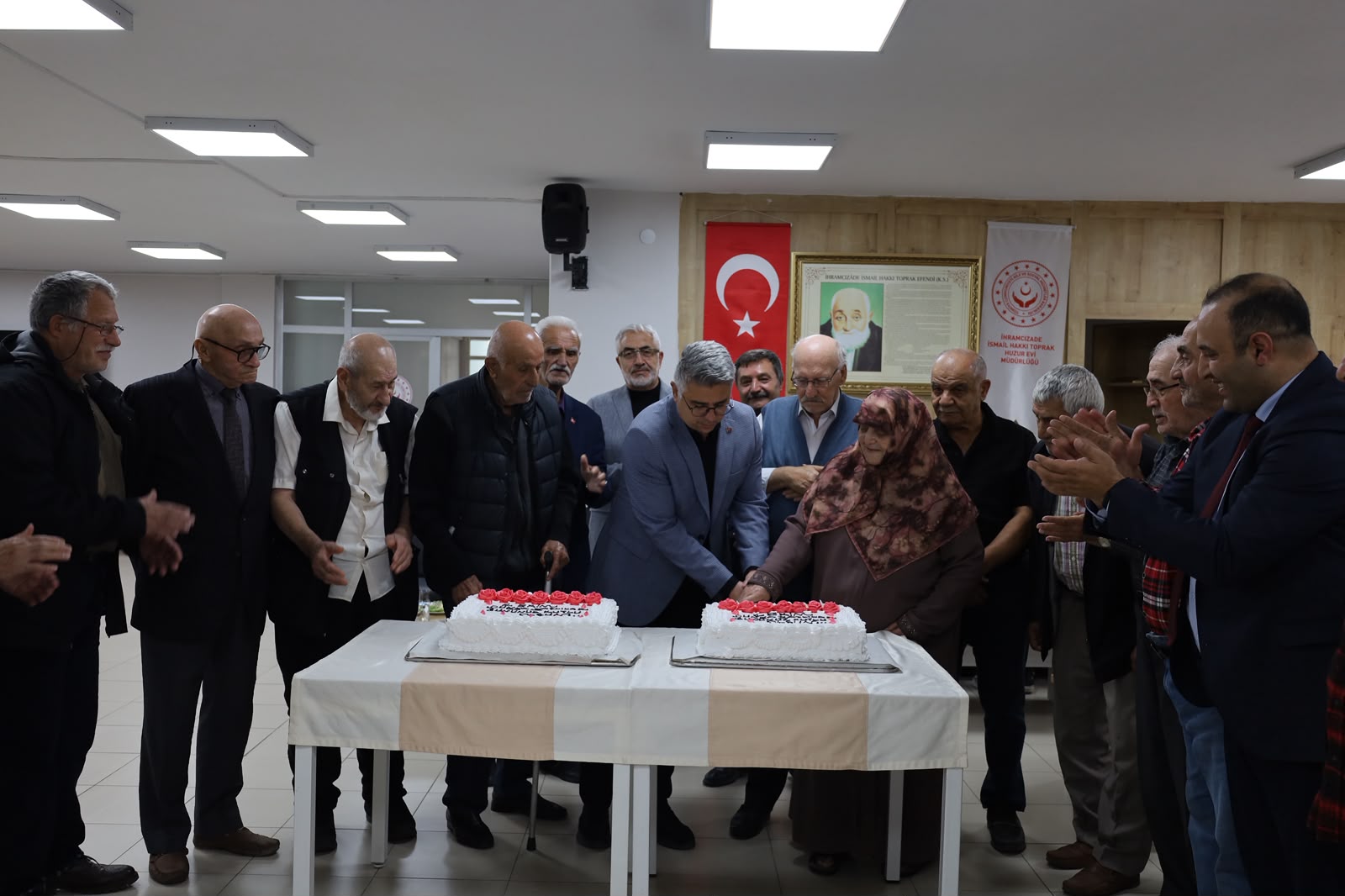 İl Müdürümüz Özgür Kırmızıtaş, Kıymetli Büyüklerimizle Dünya Yaşlılar Günü’nü Kutladı