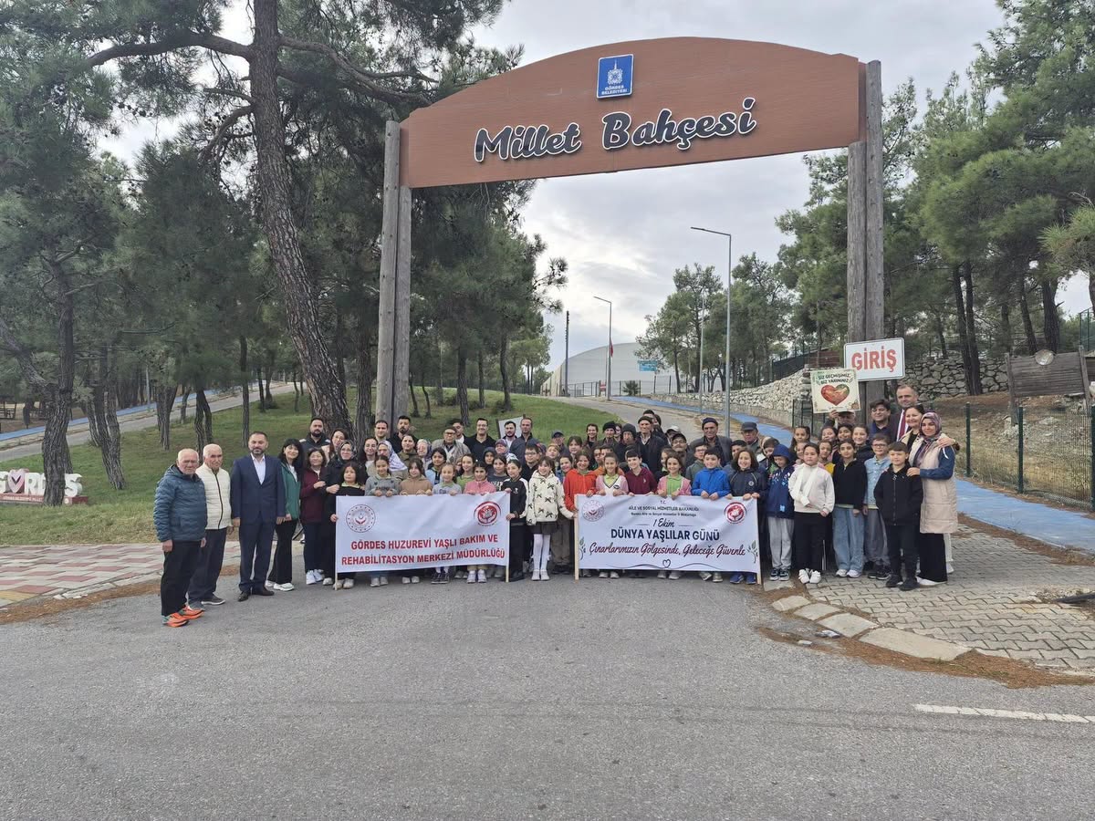 Gördes Huzurevimizde Dünya Yaşlılar Günü Kutlandı