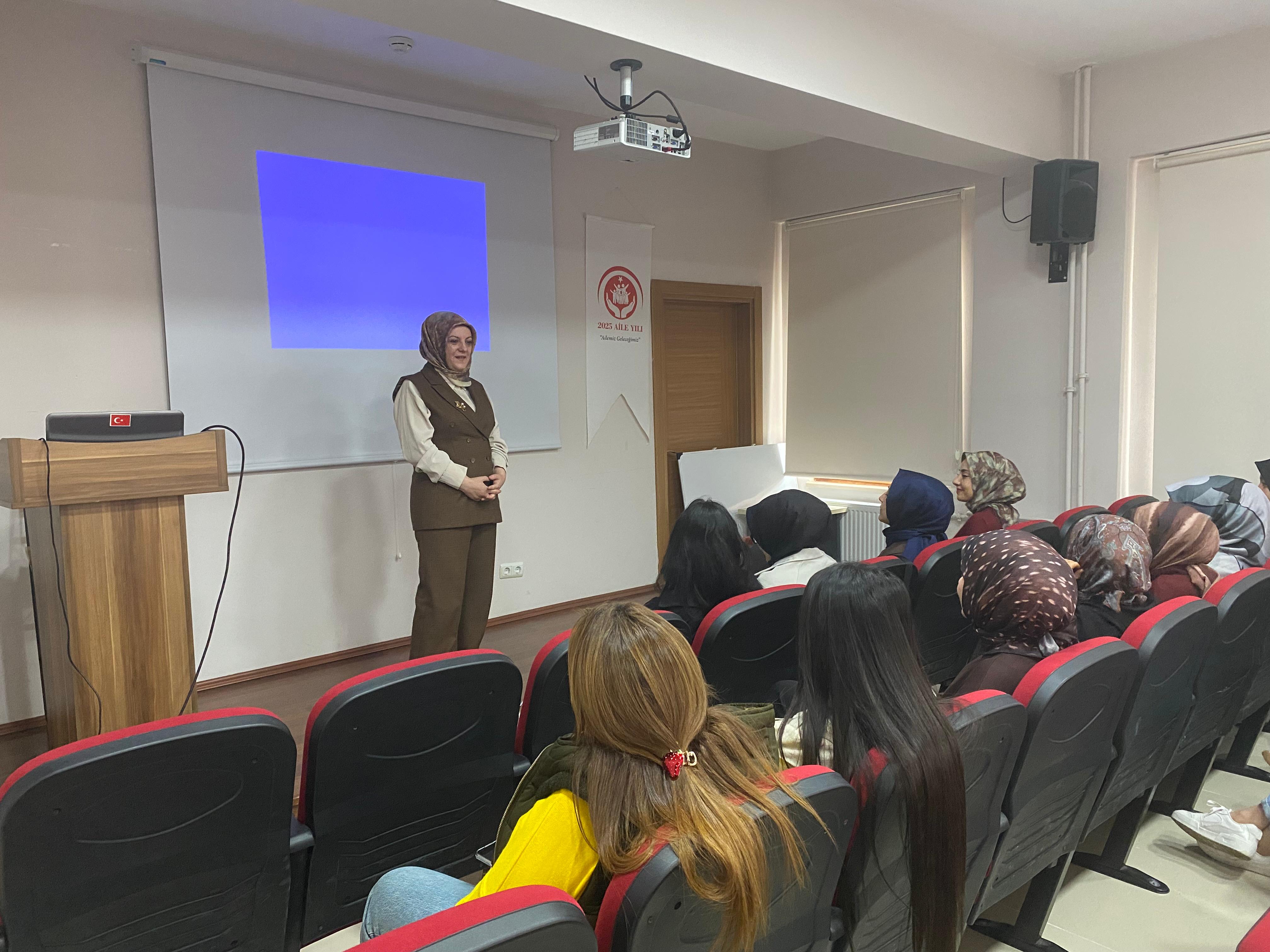Kadın Konukevi’nin İşleyişine İlişkin Eğitim Semineri Gerçekleştirildi