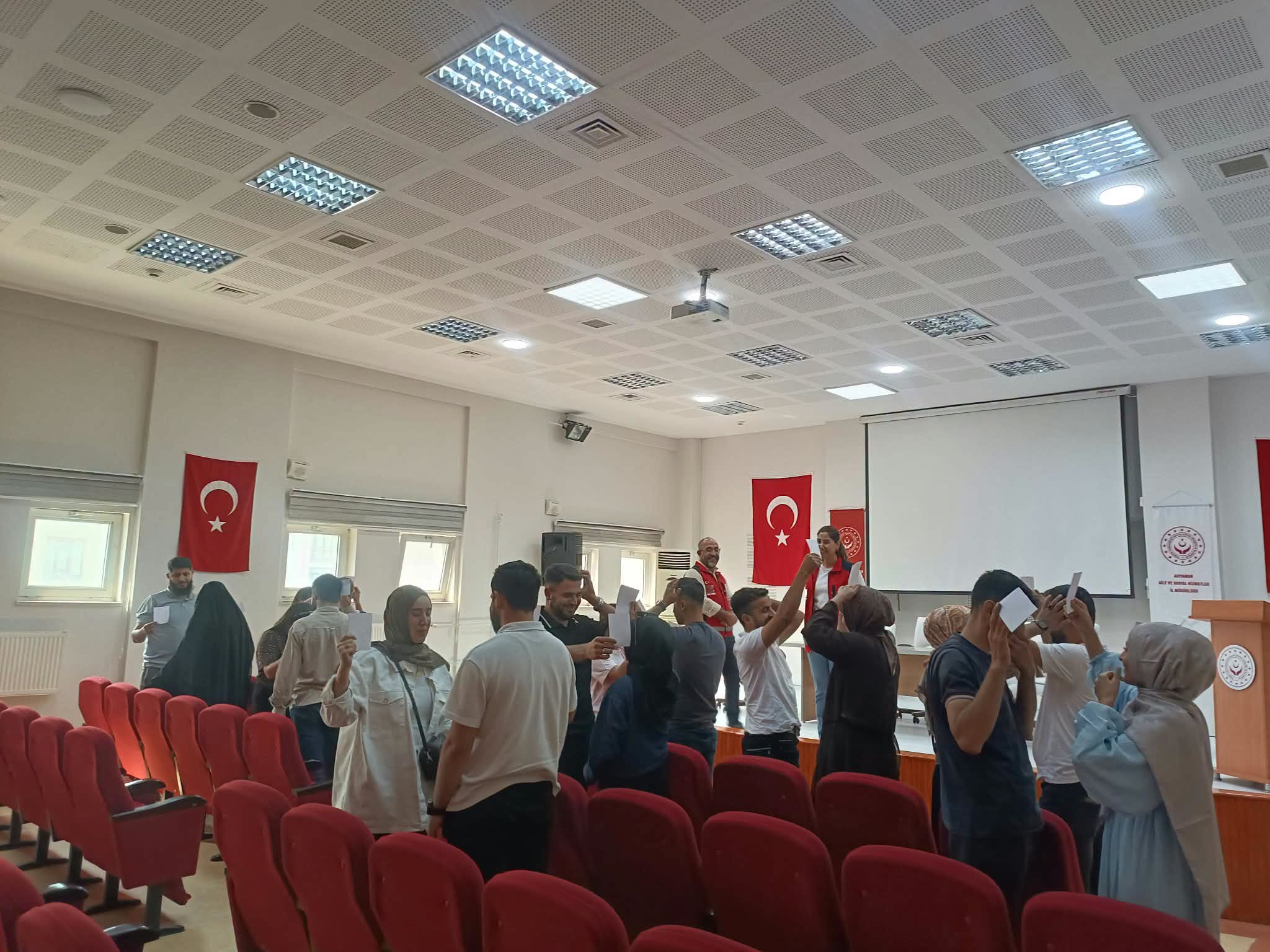 Evlenecek Gençlerin Desteklenmesi Projesi Kapsamında Evlilik Öncesi Eğitim Programı Düzenledik
