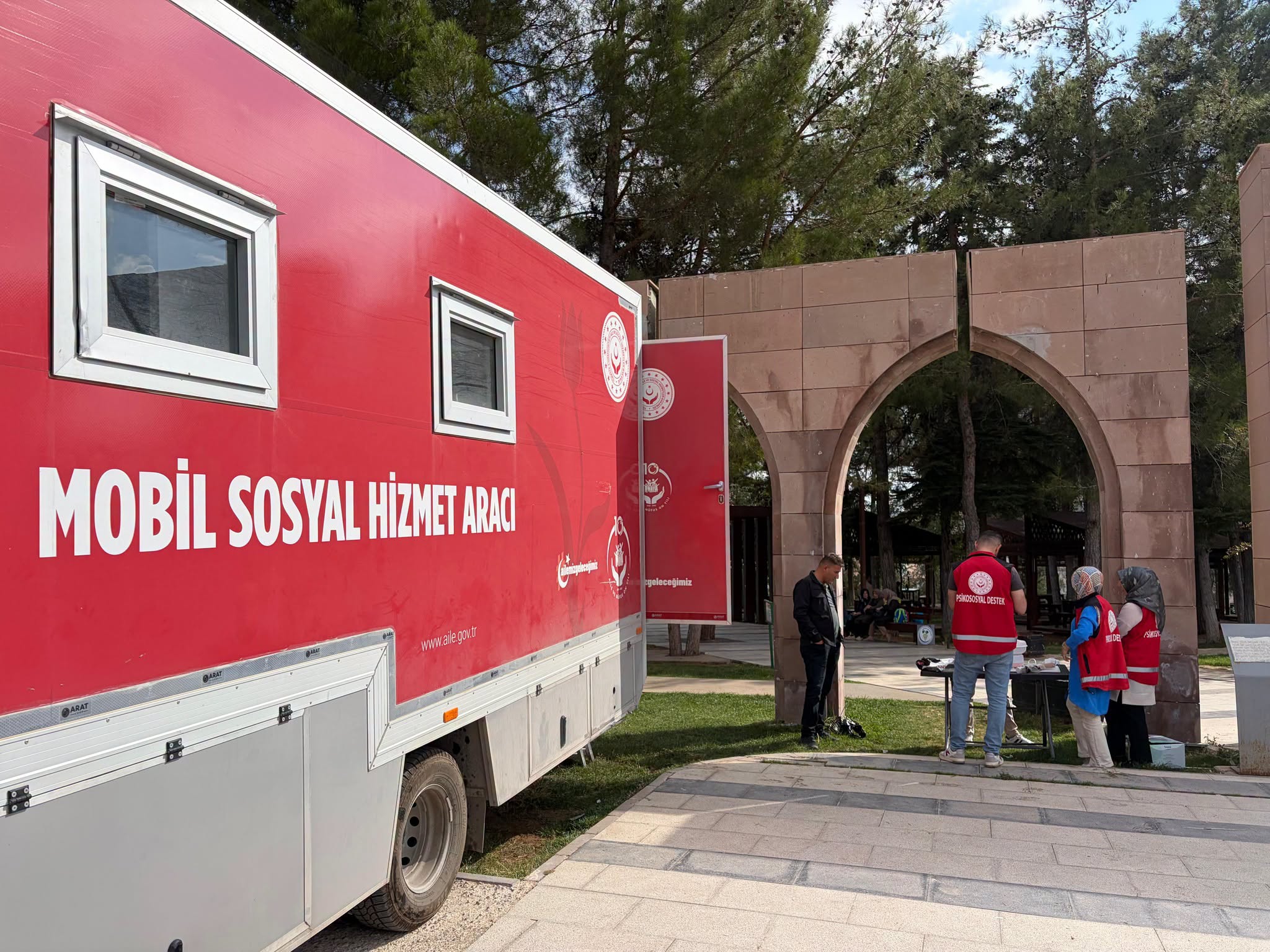 Mobil Sosyal Hizmet Aracımızla Vatandaşlarımızı Bilgilendirdik
