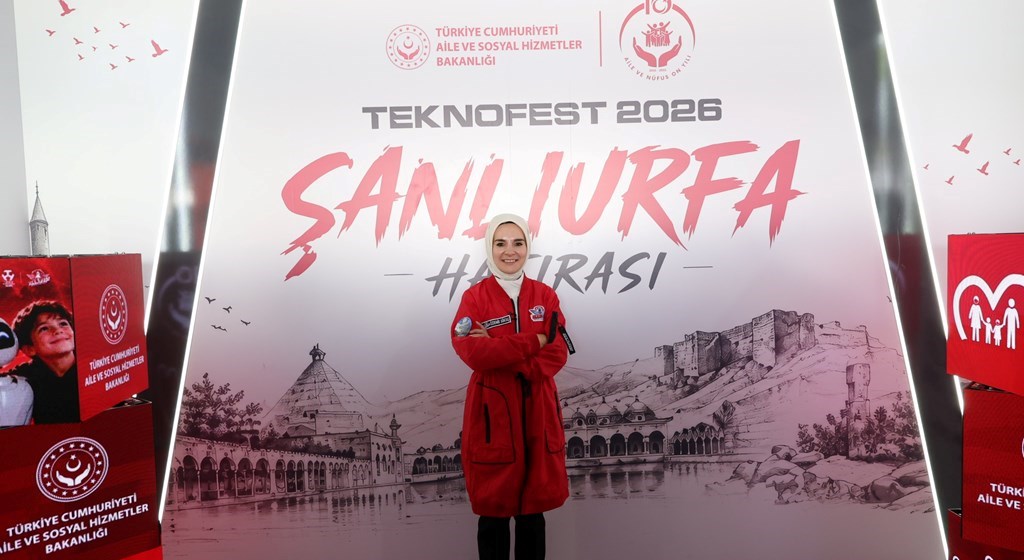 Aile ve Sosyal Hizmetler Bakanımız Göktaş, TEKNOFEST Güneydoğu'yu ziyaret etti