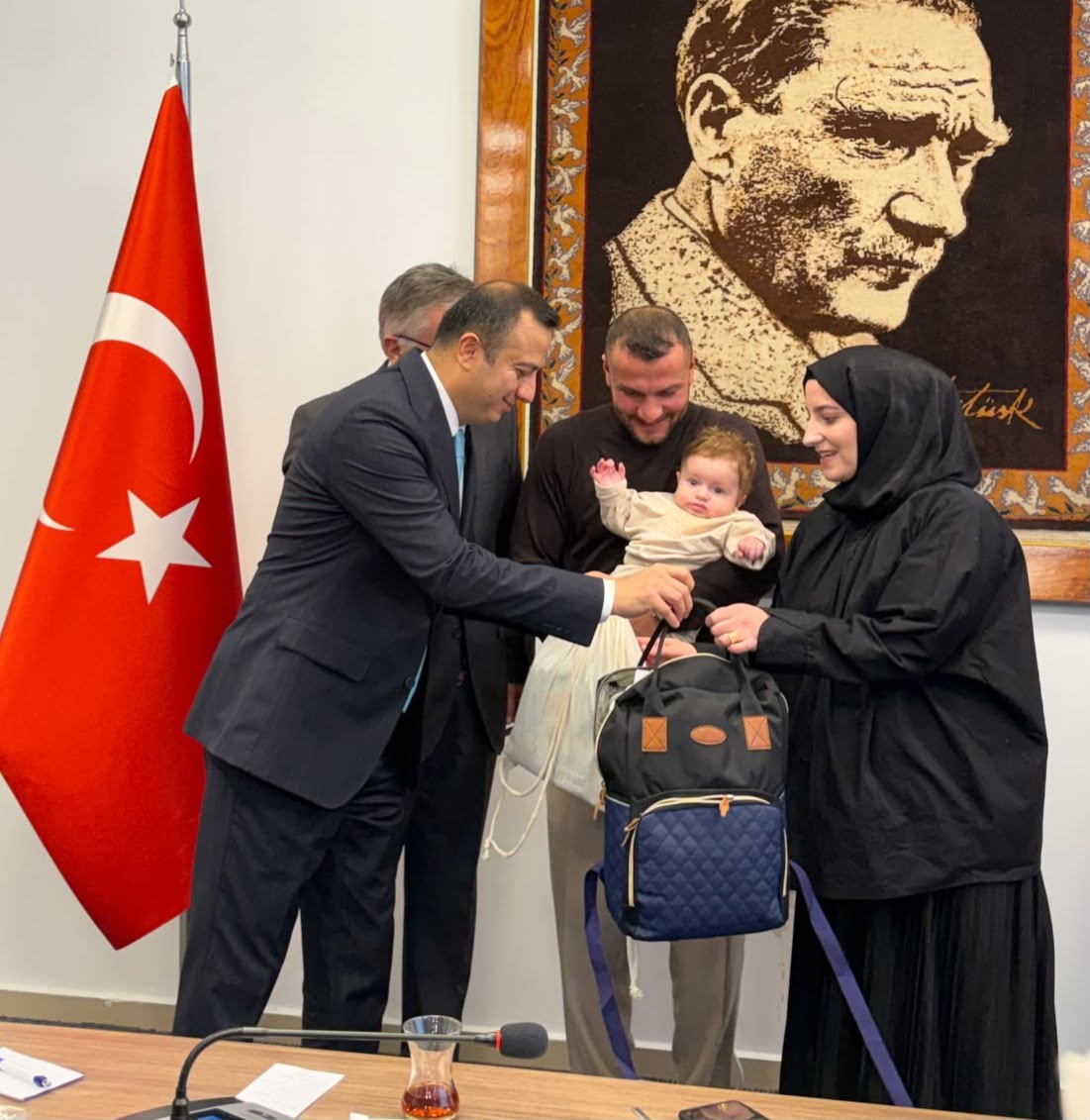 Isparta Aile ve Sosyal Hizmetler İl Müdürlüğümüz ile Mehir Aile Platformu Isparta İl Temsilciliği iş birliğinde, Evlenecek Gençlerin Desteklenmesi Projesi kapsamında bebek sahibi ailelerimizle kahvaltı programında bir araya geldik.