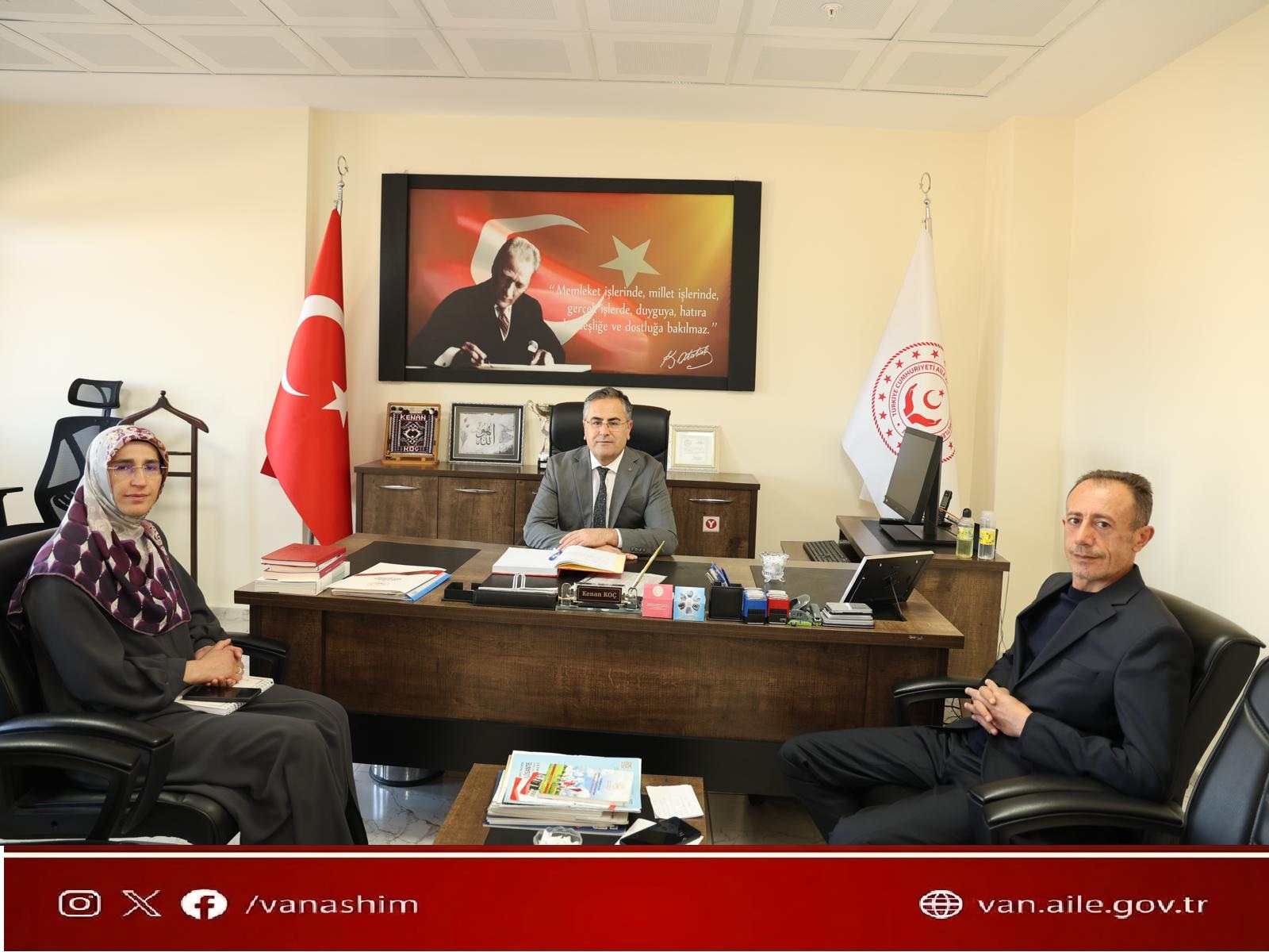 İl Müdürümüz Sn. Vefa Akdoğan, Edremit Sosyal Hizmet Merkezi Müdürlüğümüzü Ziyaret Etti