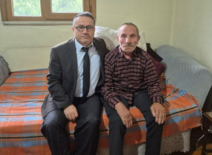 Kıbrıs Gazimiz Davut Ulus Hanesinde, Şehidimiz Yusuf Yıldız’ın Kardeşi Mustafa Yıldız İse İş Yerinde Ziyaret Edildi.