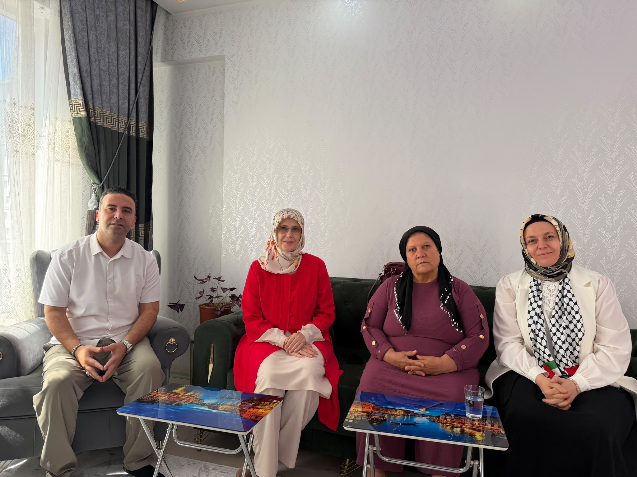 Sevgiyle Büyüyen Yuvalar, Umutla Yeşeren Gelecekler