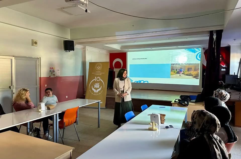  Okul ve Aile El Ele, Çocuklarımızın Geleceğine Birlikte…