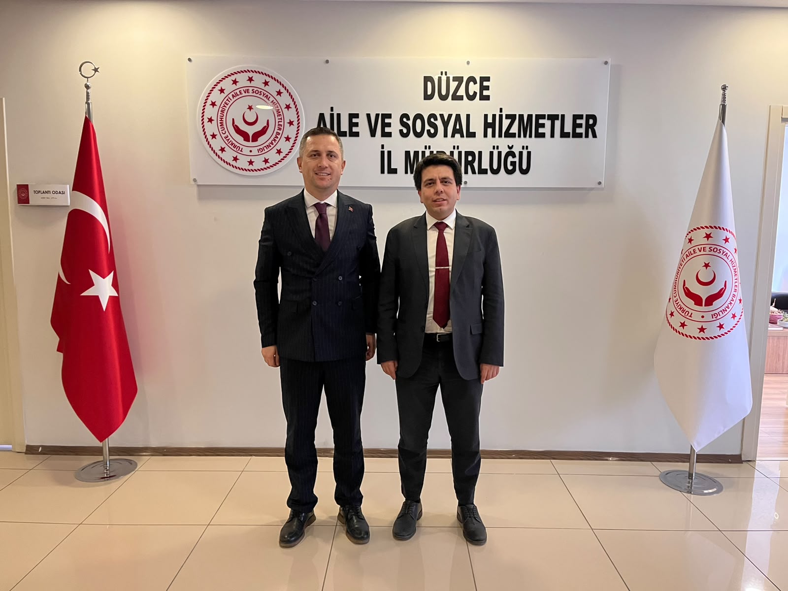 Çilimli Kaymakamı Ahmet Ali Altıntaş İl Müdürümüz Sezgin Küçüktepe’yi Ziyaret Etti.