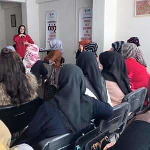 Bingöl Aile Destek Merkezi’ne AEP Kapsamında “Tütün Bağımlılığı” Semineri Düzenlendi - fotoğraf 2