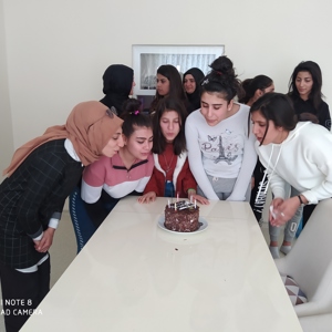 Küçük Yüreklerde Hüzünleri Paylaşmak - fotoğraf 3