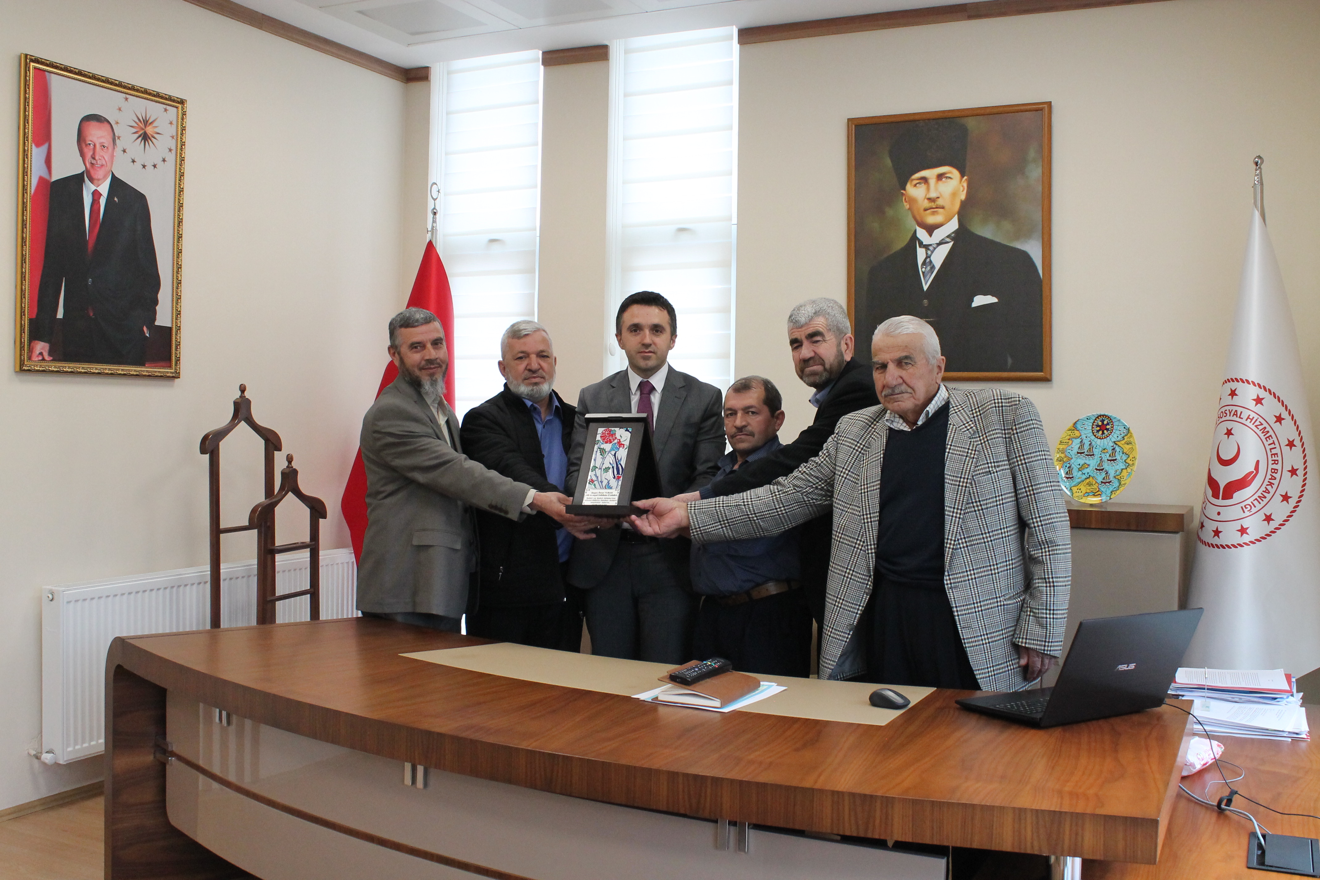 Şehit Babalarından İl Müdürümüz Ömer TURAN’a Ziyaret