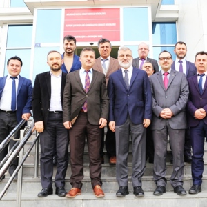 Önceki Dönem Enerji Bakanımız Sayın Taner Yıldız’dan İl Müdürümüz Nevzat ÖZER’e  Ziyaret  - fotoğraf 4