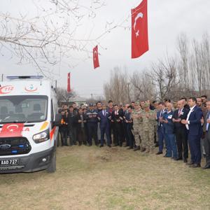 İdlib Şehidimiz Piyade Uzman Çavuş Fatih Kara Koçkıran Köyünde Düzenlenen Cenaze Töreniyle Son Yolculuğuna Uğurlandı - fotoğraf 5