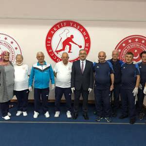 "Yaşlılara Saygı Haftası" Münasebetiyle Bocce Dostluk Turnuvası Yapıldı. - fotoğraf 5