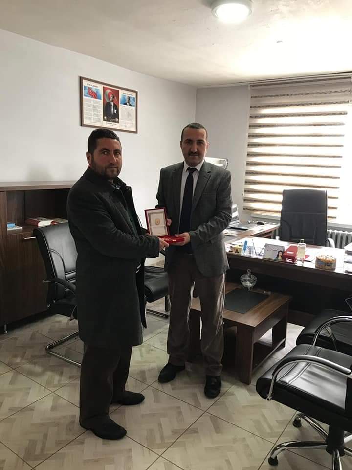 Hasköy ilçemizde ikamet etmekte olan kahraman Kıbrıs Gazilerimizin madalyaları ailelerine teslim edildi