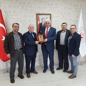 Taşköprü Şehit Aileleri ve Gaziler Derneği İl Müdürümüze Plaket Takdim Etti - fotoğraf 1
