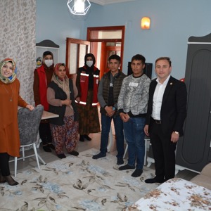 16 Çocuğa Çocuk Odası Takımı ve Bilgisayar Hediye Edildi - fotoğraf 2