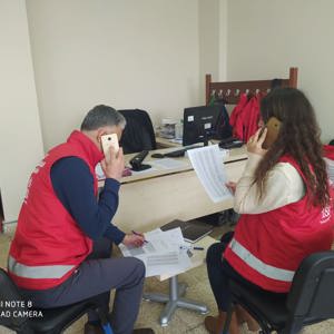 Vefa Sosyal Destek Gruplarimiz tarafindan  evinden cikamayan vatandaslarimizin ihtiyaclarini gidermek icin calismalarimiz tüm hiziyla devam etmektedir - fotoğraf 1