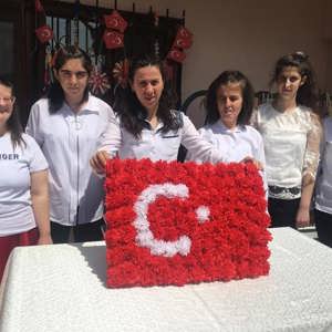 TBMM’nin  Açılışı ile 23 Nisan Ulusal Egemenlik Ve Çocuk Bayramı Kuruluşlarımızda Büyük Bir Heyecanla Kutlandı. - fotoğraf 1