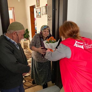 Anneler Günü Münasebetiyle Şehit Annelerimizi Ziyaret Ettik - fotoğraf 5