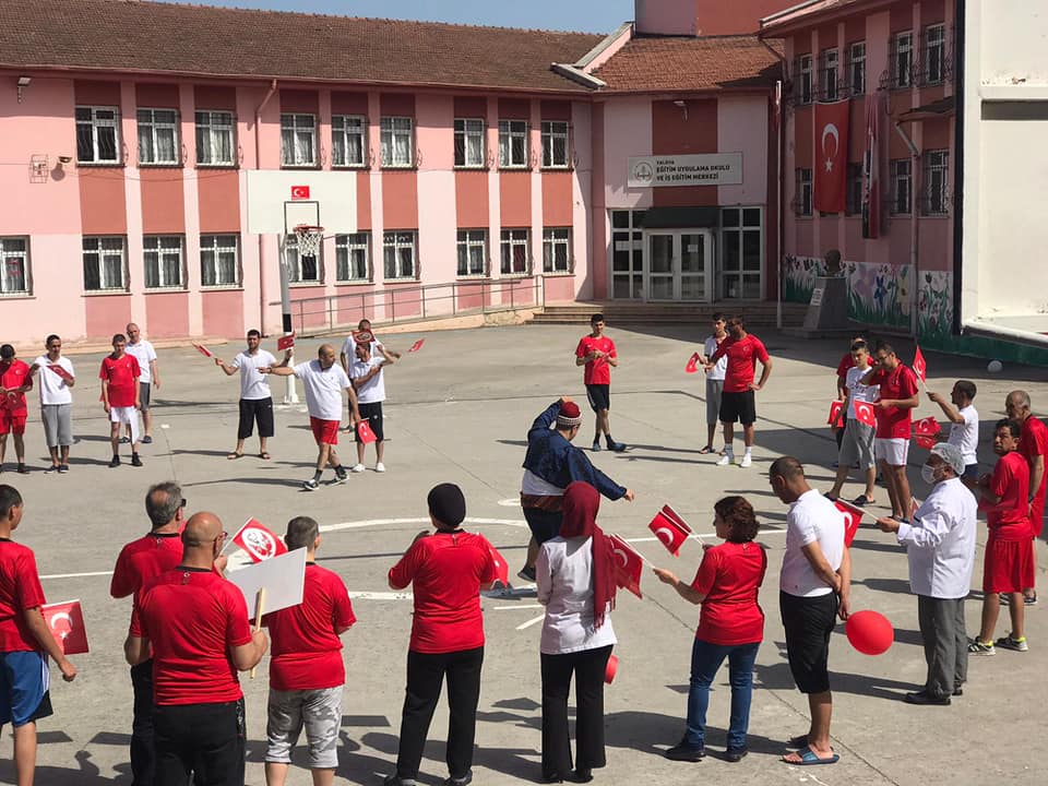 Engelli Kuruluşlarımızda 19 Mayıs Atatürk’ü Anma, Gençlik ve Spor Bayramı Kutlandı.