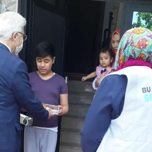 2020 Afyonkarahisar Sevgi Yılı kapsamında İl Müdürlüğümüz ve Hayırseverlerin katkısı ile Ülkemize sığınmış komşularımıza hediye paketi ve nakdi yardımda bulunularak  Ramazan Bayramlarını kutladık. - fotoğraf 2