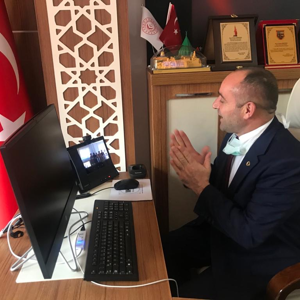Çocuklarımız, İl Müdürü H.Haluk AKKOYUNLU ile Telekonferans Üzerinden Bayramlaştı - fotoğraf 2