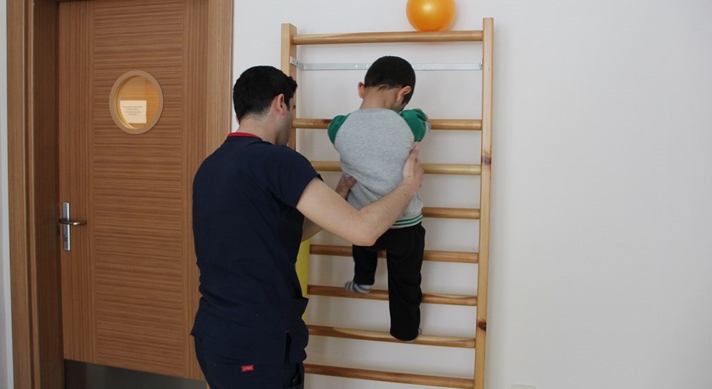 Bakan Selçuk: “Gündüzlü Bakım Merkezlerinin Sayısı 123'e Ulaştı”