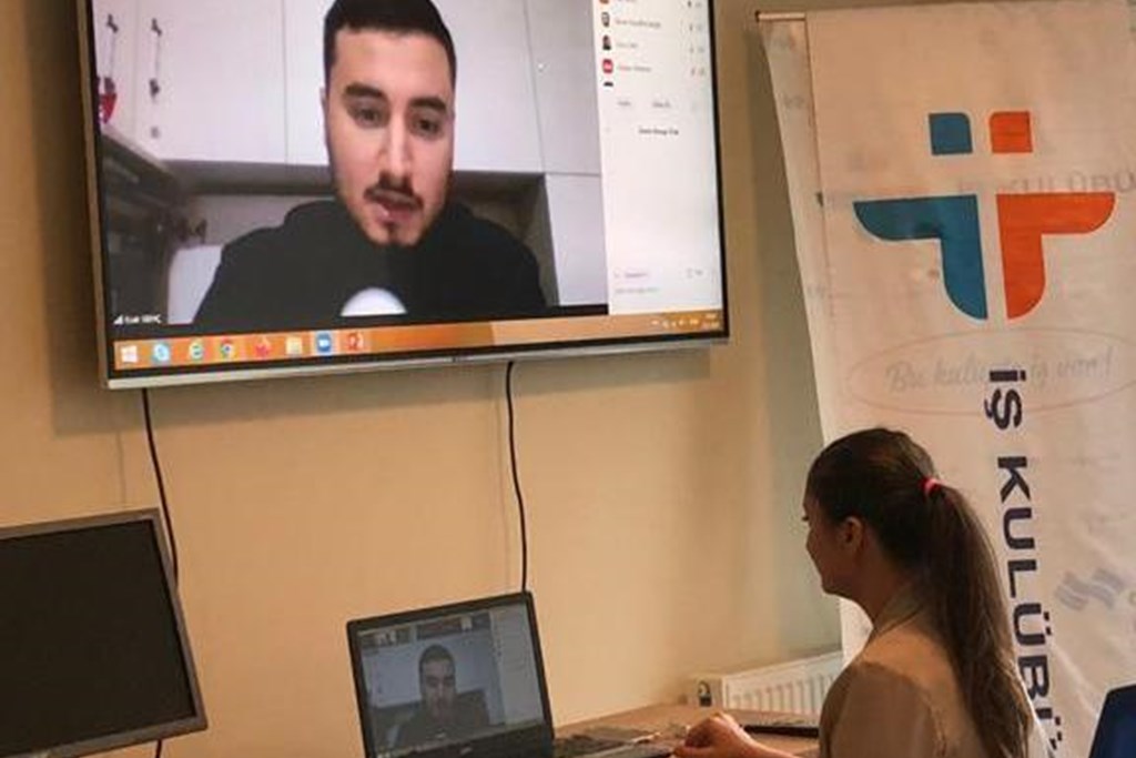 Bakan Selçuk: “İş Kulüplerinde 2.613 Gencimize Çevrimiçi Eğitim Verdik”