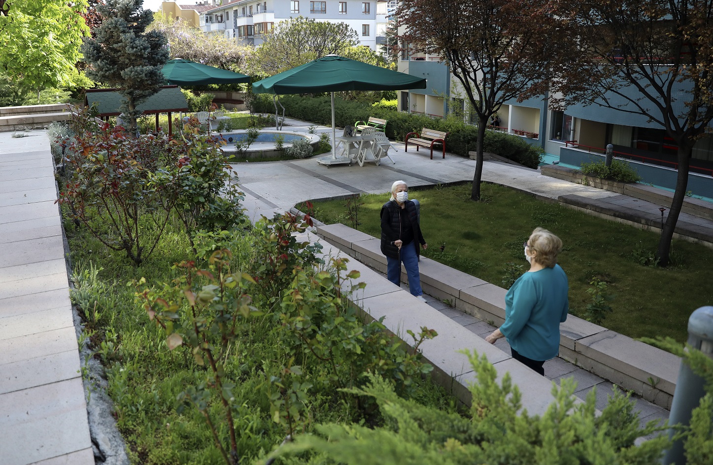 Bakan Selçuk, Huzurevlerindeki İlk Normalleşme Adımlarını Açıkladı