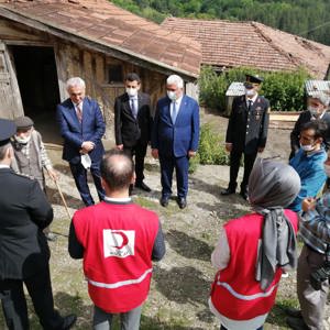 Şehit Babası Sadık TOKAT’a Babalar Günü Kutlaması - fotoğraf 11