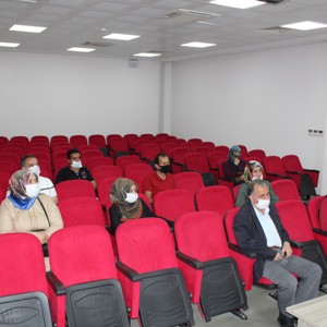 İl Müdürümüz H.Haluk AKKOYUNLU, Huzurevi Yaşlı Bakım Personeli ile Bir Toplantı Gerçekleştirdi - fotoğraf 3