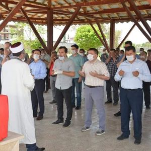 Kıbrıs Gazimiz İhsan Malk Son Yolculuğuna Uğurlandı - fotoğraf 2