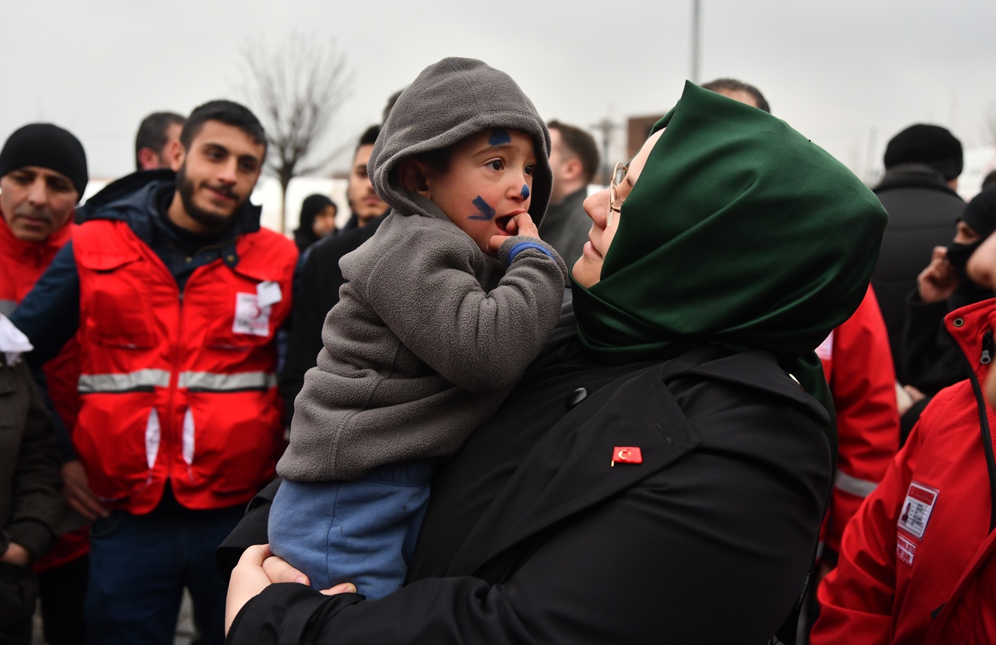 Bakan Selçuk: "Son Dönemde Afetlerden Etkilenen Vatandaşlarımızın İhtiyaçları İçin Kullanılmak Üzere Sosyal Yardımlaşma ve Dayanışma Vakıflarına (SYDV) 6 Milyon TL Kaynak Aktardık”