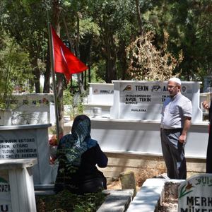 15 Temmuz Demokrasi ve Milli Birlik Günü Kapsamında  Şehit Kabirleri Ziyaret Edildi - fotoğraf 3