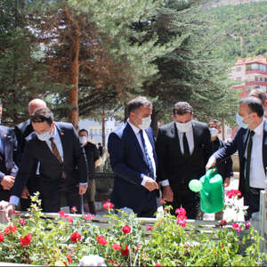 Aziz Şehitlerimizin Kabirleri Ziyaret Edildi - fotoğraf 2