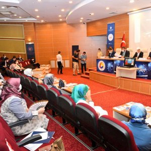 Ticaret Bakanı Ruhsar Pekcan, ilimizde düzenlenen "Türkiye'de Kooperatifçilik ve Kadın Kooperatifleri Paneli ’ne video konferans yöntemiyle katıldı. - fotoğraf 1