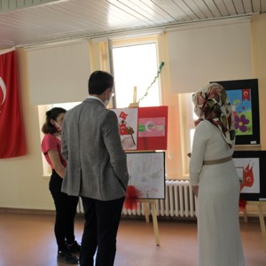 Küçük Eller 15 Temmuz Şehitler Resim Sergisi - fotoğraf 4