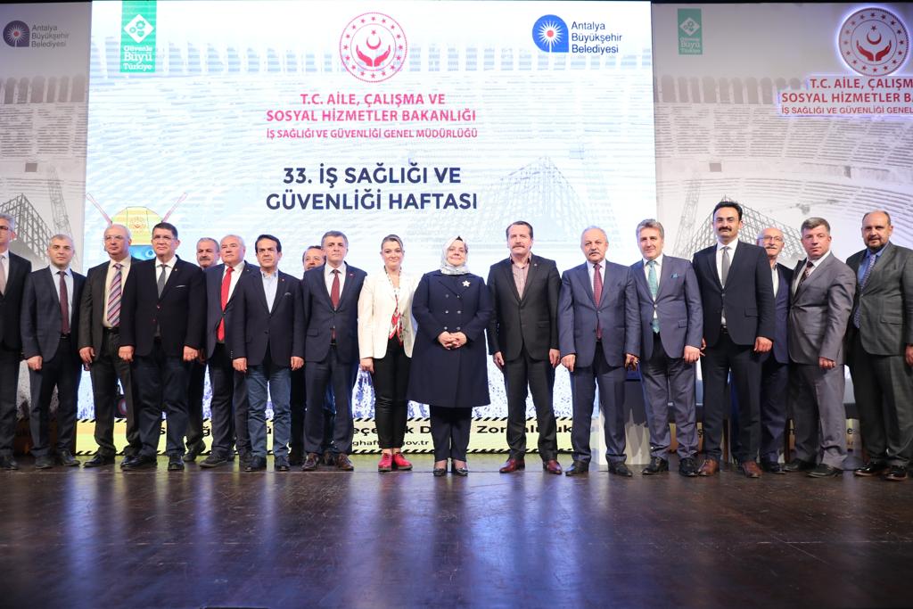 Bakan Selçuk, "33. İş Sağlığı ve Güvenliği Haftası Toplantısı"nın Kapanış Programına Katıldı