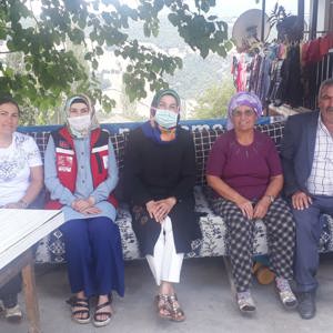 Bayram Arifesinde Şehitlerimizin Ailelerini Ziyaret Ettik - fotoğraf 15